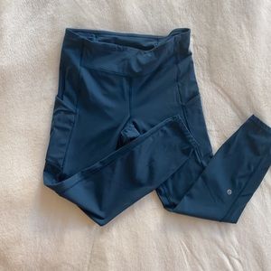 Women's Lululemon ankle biter leggings